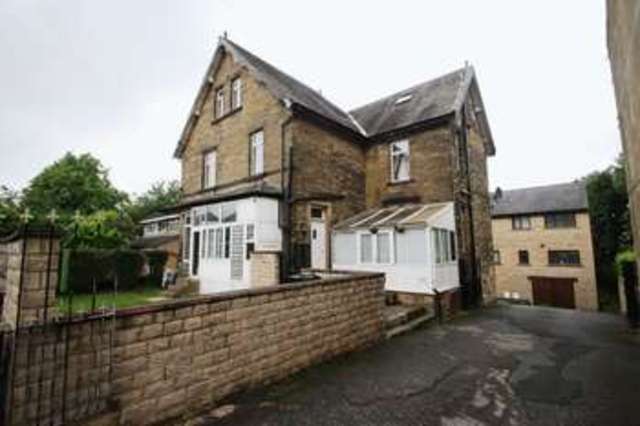  Image of 1 bedroom Flat to rent in Huddersfield Road Elland HX5 at Huddersfield Road  Elland, HX5 0EE