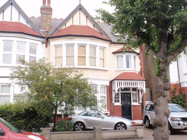 Image of 5 bedroom Detached house for sale in The Mall London N14 at The Mall Southgate Palmers Green, N14 6LR