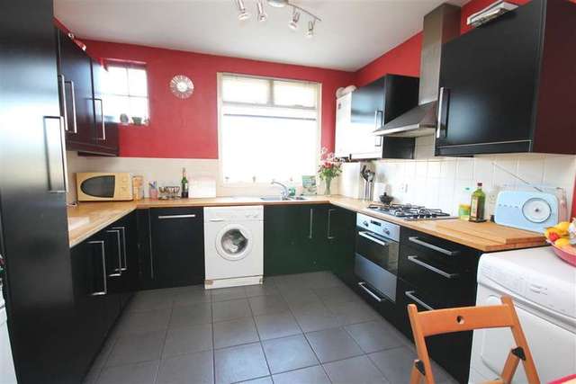  Image of 3 bedroom Flat for sale in The Market Rosehill Sutton SM1 at Rosehill Sutton Sutton, SM1 3HE
