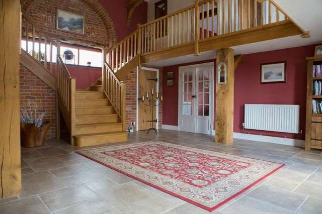  Image of 4 bedroom Detached house for sale in Mautby Lane Mautby Great Yarmouth NR29 at Mautby Great Yarmouth Norfolk, NR29 3EJ