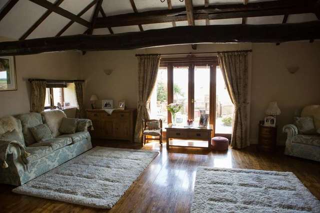 Image of 4 bedroom Detached house for sale in Mautby Lane Mautby Great Yarmouth NR29 at Mautby Great Yarmouth Norfolk, NR29 3EJ