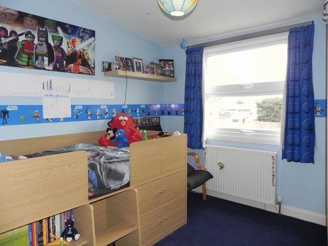  Image of 3 bedroom Terraced house for sale in The Seeleys Harlow CM17 at The Seeleys  Old Harlow, CM17 0AD