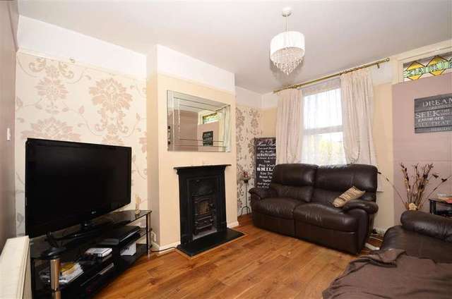  Image of 2 bedroom End of Terrace for sale in The Street Upchurch Sittingbourne ME9 at Upchurch Sittingbourne Upchurch, ME9 7AJ