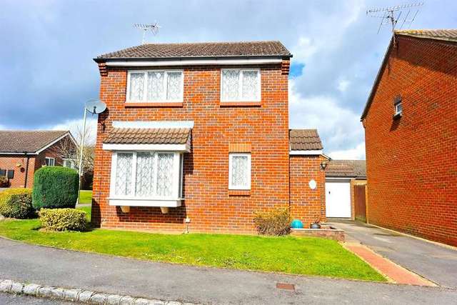  Image of 3 bedroom Detached house for sale in The Vines Wokingham RG41 at Wokingham Berkshire Barkham, RG41 4YY