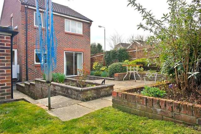  Image of 3 bedroom Detached house for sale in The Vines Wokingham RG41 at Wokingham Berkshire Barkham, RG41 4YY