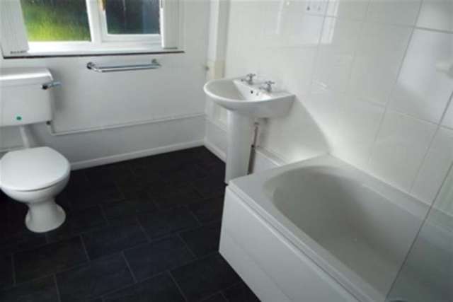  Image of 4 bedroom Bungalow to rent in The Wood Longton Stoke-on-Trent ST3 at Stoke-on-Trent, ST3 6HR