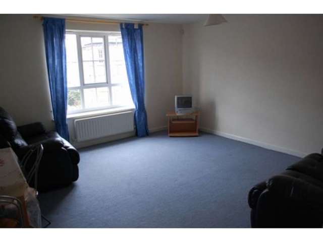  Image of 2 bedroom Flat to rent in Thomas Brassey Close Chester CH2 at Hoole Chester Upton, CH2 3AE