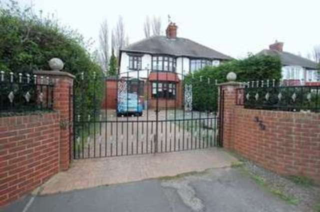  Image of 4 bedroom Semi-Detached house for sale in Thornaby Road Thornaby Stockton-on-Tees TS17 at Thornaby Road Thornaby Stockton-On-Tees, TS17 8QN
