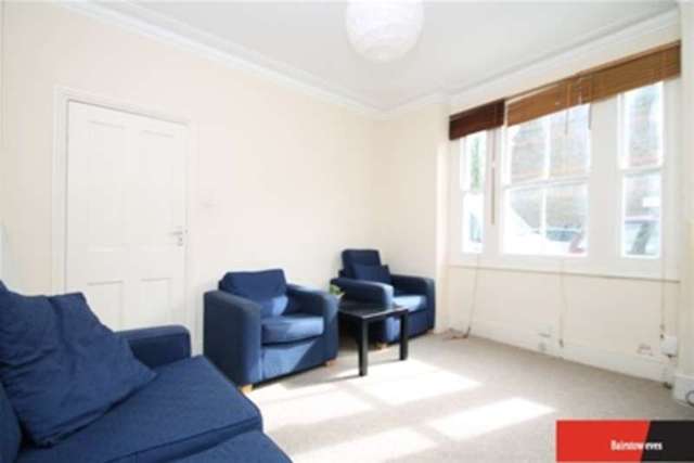  Image of 4 bedroom Detached house to rent in Thorparch Road London SW8 at London, SW8 4RU
