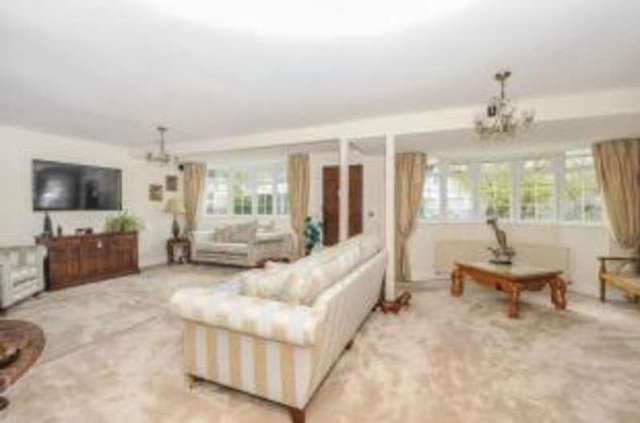  Image of 4 bedroom Detached house for sale in Beauchamp Roding Ongar CM5 at Beauchamp Roding Ongar Beauchamp Roding, CM5 0PL