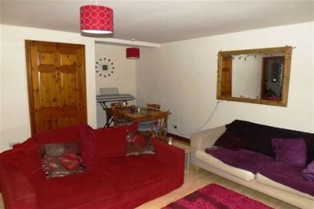  Image of 3 bedroom Detached house to rent in Toftwood Road Sheffield S10 at Sheffield, S10 1SJ