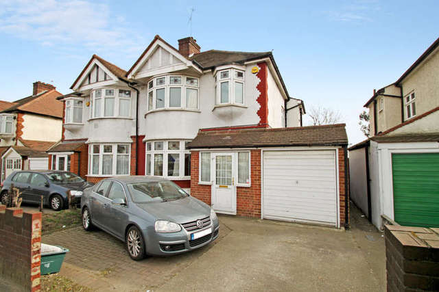  Image of 3 bedroom Semi-Detached house to rent in Tolworth Rise South Tolworth Surbiton KT5 at Surbiton Surrey, KT5 9NL