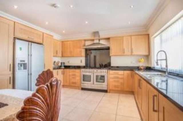  Image of 6 bedroom Detached house for sale in Tonbridge Road Barming Maidstone ME16 at Maidstone Kent Maidstone, ME16 8SP