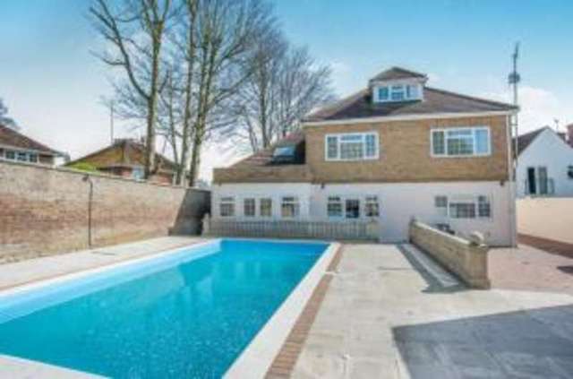  Image of 6 bedroom Detached house for sale in Tonbridge Road Barming Maidstone ME16 at Maidstone Kent Maidstone, ME16 8SP