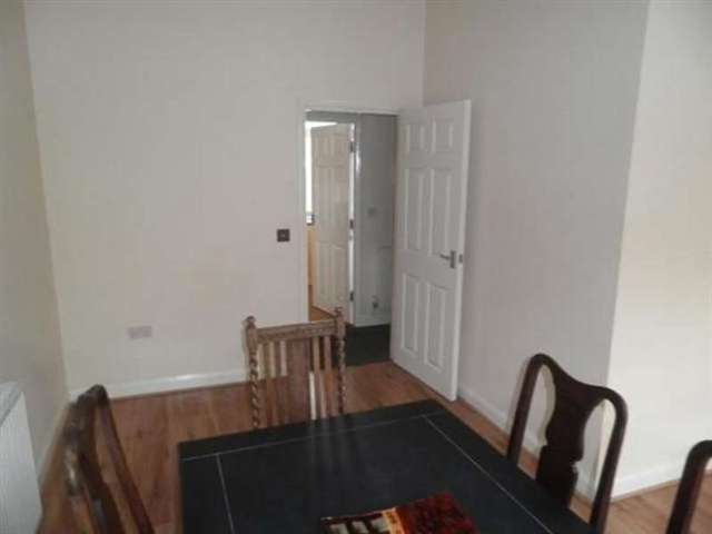  Image of 2 bedroom Apartment to rent in Town Hall Street Sowerby Bridge HX6 at Sowerby Bridge, HX6 2EA