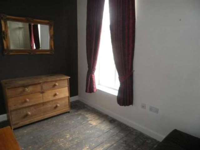  Image of 2 bedroom Apartment to rent in Town Hall Street Sowerby Bridge HX6 at Sowerby Bridge, HX6 2EA