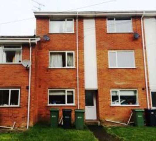  Image of 4 bedroom Terraced house for sale in Trelawney Close Worcester WR2 at Worcester Worcestershire St John