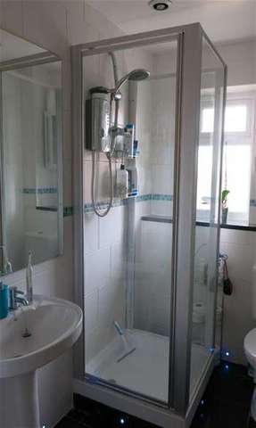  Image of 2 bedroom Property to rent in Trent Close Droitwich WR9 at Trent Close Droitwich Spa Droitwich Spa, WR9 8TL