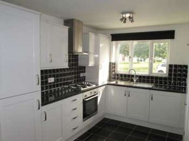  Image of 3 bedroom Semi-Detached house to rent in Trimpley Road Bartley Green Birmingham B32 at Trimpley Road  Birmingham, B32 3PE