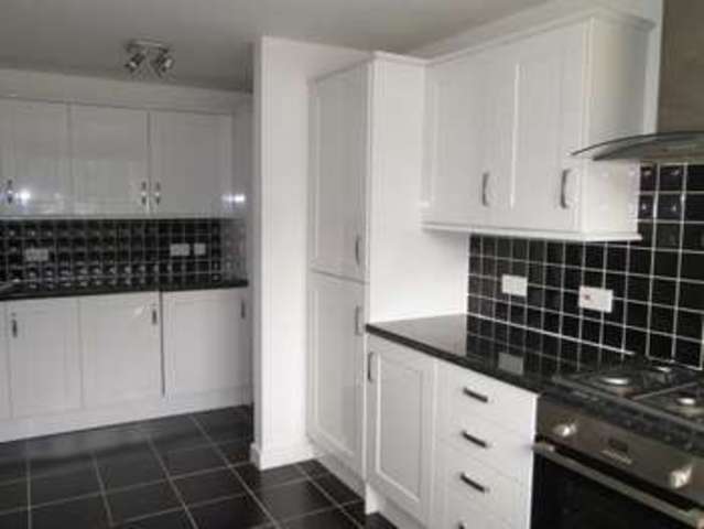  Image of 3 bedroom Semi-Detached house to rent in Trimpley Road Bartley Green Birmingham B32 at Trimpley Road  Birmingham, B32 3PE