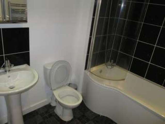  Image of 3 bedroom Semi-Detached house to rent in Trimpley Road Bartley Green Birmingham B32 at Trimpley Road  Birmingham, B32 3PE
