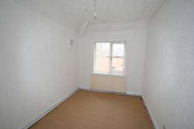  Image of 3 bedroom Semi-Detached house to rent in Turf Hill Road Rochdale OL16 at Rochdale OL16 4XQ Rochdale, OL16 4XQ
