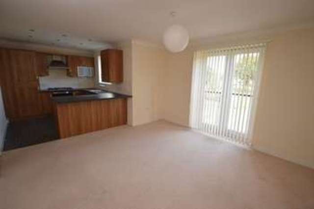  Image of 2 bedroom Flat to rent in Twivey Court Castleford WF10 at Twivey Court  Castleford, WF10 5FD