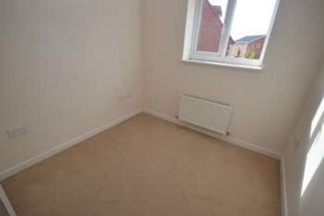  Image of 2 bedroom Flat to rent in Twivey Court Castleford WF10 at Twivey Court  Castleford, WF10 5FD