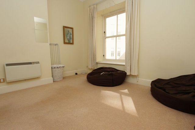  Image of 2 bedroom Flat to rent in South Western House Southampton SO14 at South Western House  Southampton, SO14 3AL