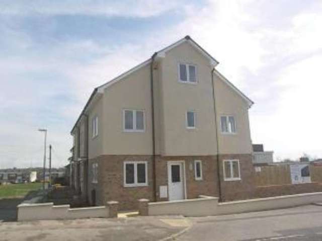  Image of 3 bedroom End of Terrace for sale in Tytherley Green Havant PO9 at Havant Hampshire Denvilles, PO9 5PJ