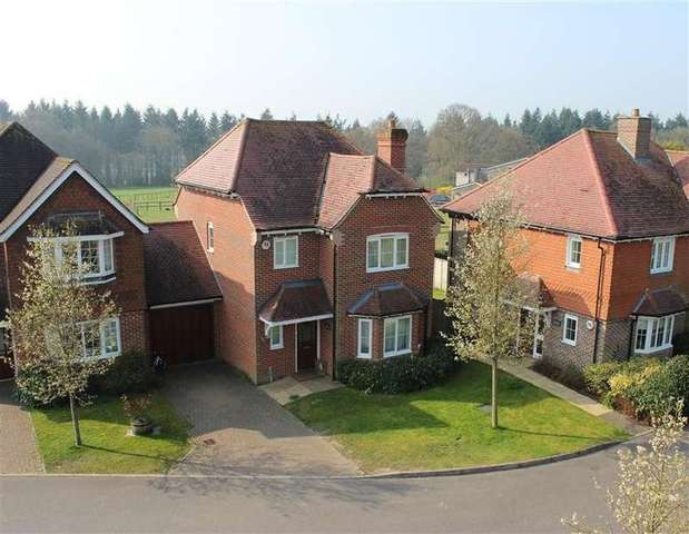  Image of 3 bedroom Detached house for sale in Morrison Close Upper Basildon Reading RG8 at Upper Basildon  Reading, RG8 8LL