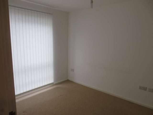  Image of 2 bedroom Apartment to rent in Flixton Road Urmston Manchester M41 at Urmston Manchester, M41 5ND