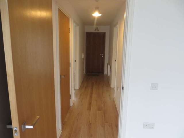  Image of 2 bedroom Apartment to rent in Flixton Road Urmston Manchester M41 at Urmston Manchester, M41 5ND