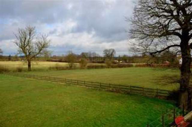  Image of 4 bedroom Semi-Detached house for sale in Vale Close Pilgrims Hatch Brentwood CM15 at Pilgrims Hatch Brentwood Brentwood, CM15 9RG