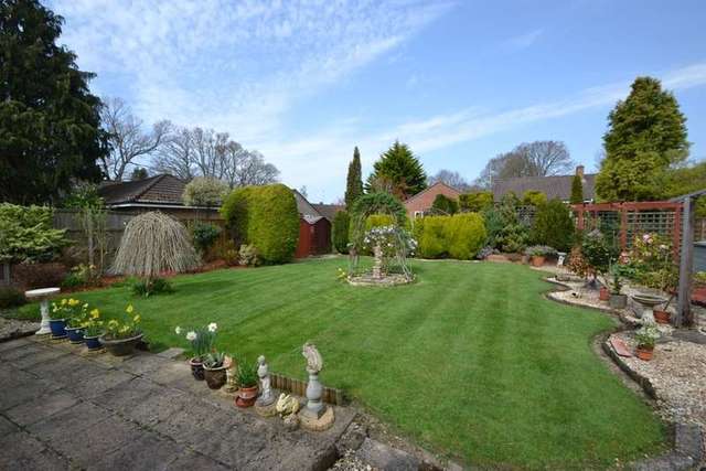  Image of 5 bedroom Detached house for sale in Ringwood Road Verwood BH31 at 135a Ringwood Road  Verwood, BH31 7AE