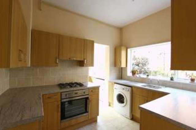  Image of 4 bedroom Terraced house for sale in Victoria Avenue Princes Avenue Hull HU5 at Victoria Avenue  Hull, HU5 3DN