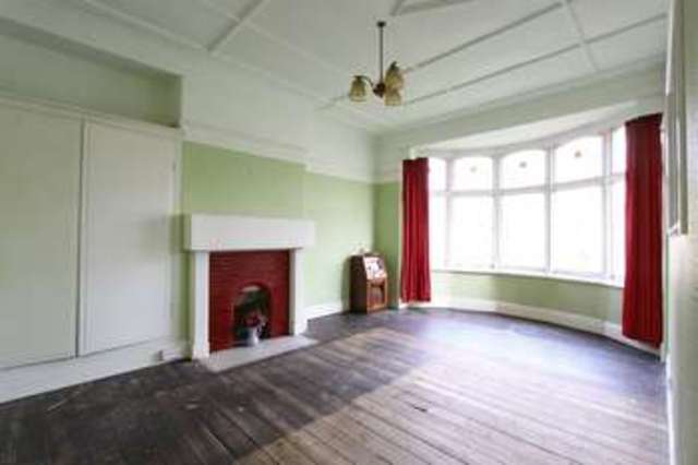  Image of 4 bedroom Terraced house for sale in Victoria Avenue Princes Avenue Hull HU5 at Victoria Avenue  Hull, HU5 3DN
