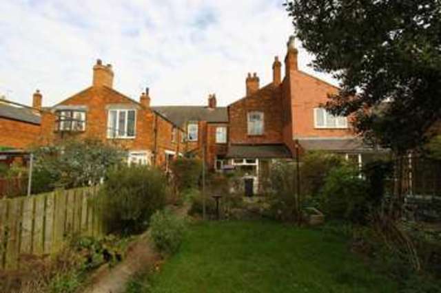  Image of 4 bedroom Terraced house for sale in Victoria Avenue Princes Avenue Hull HU5 at Victoria Avenue  Hull, HU5 3DN