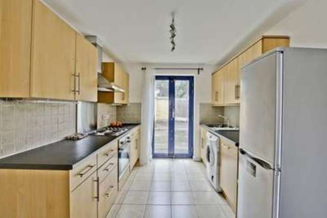 Image of 4 bedroom Semi-Detached house to rent in Victoria Way London SE7 at Victoria Way  Charlton, SE7 7RE