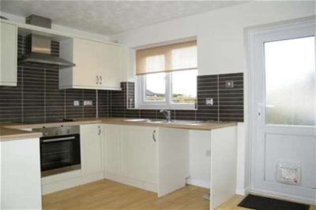  Image of 2 bedroom Terraced house to rent in Village Drive Roborough Plymouth PL6 at Plymouth, PL6 7PB