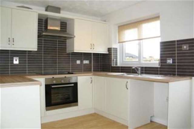  Image of 2 bedroom Terraced house to rent in Village Drive Roborough Plymouth PL6 at Plymouth, PL6 7PB
