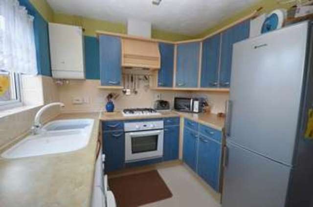  Image of 2 bedroom Terraced house for sale in Villiers Close Leagrave Luton LU4 at Villiers Close  Luton, LU4 9FR