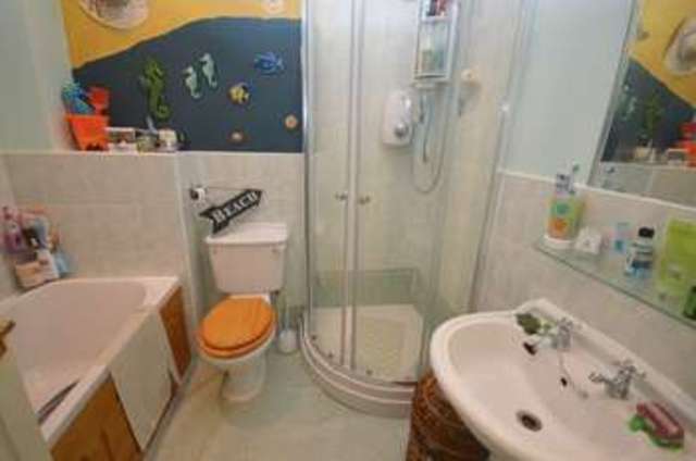  Image of 2 bedroom Terraced house for sale in Villiers Close Leagrave Luton LU4 at Villiers Close  Luton, LU4 9FR