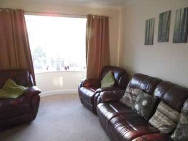  Image of 4 bedroom Semi-Detached house for sale in Violet Hill Mansfield NG18 at Mansfield Nottinghamshire Mansfield, NG18 3EG