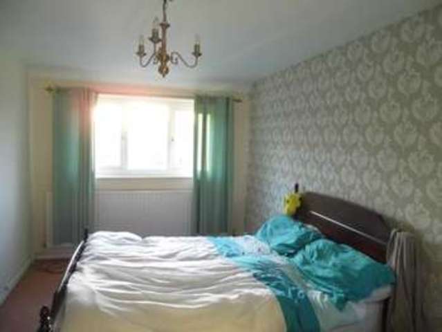  Image of 4 bedroom Semi-Detached house for sale in Violet Hill Mansfield NG18 at Mansfield Nottinghamshire Mansfield, NG18 3EG