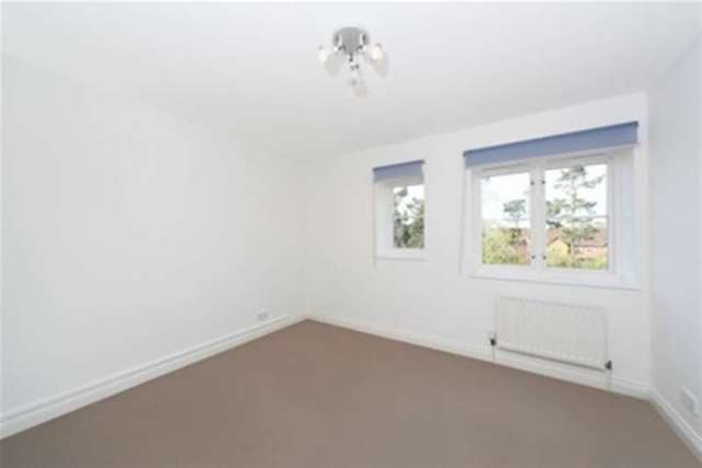  Image of 4 bedroom Property to rent in Virginia Place Cobham KT11 at Cobham, KT11 1AE