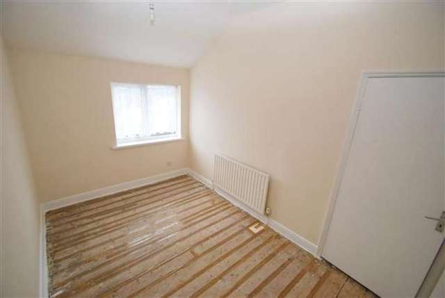  Image of 4 bedroom Semi-Detached house for sale in Wainfleet Road Skegness PE25 at Skegness, PE25 3RG