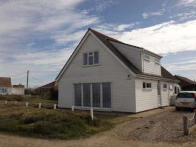  Image of 4 bedroom Bungalow for sale in The Crescent Walcott Norwich NR12 at Walcott Norwich Walcott, NR12 0NH