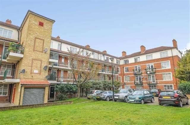  Image of 2 bedroom Flat to rent in Odessa Street London SE16 at Surrey Quays, SE16 7HD