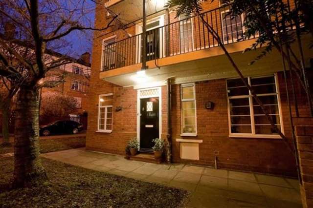  Image of 2 bedroom Flat to rent in Odessa Street London SE16 at Surrey Quays, SE16 7HD